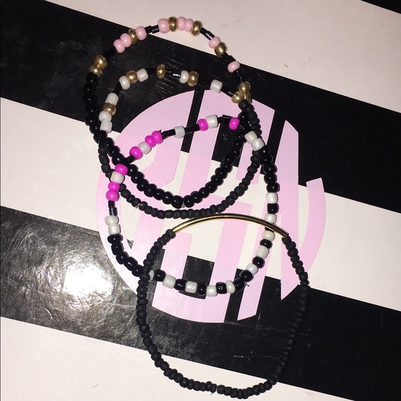 Bracelets - Picture 1 of 1